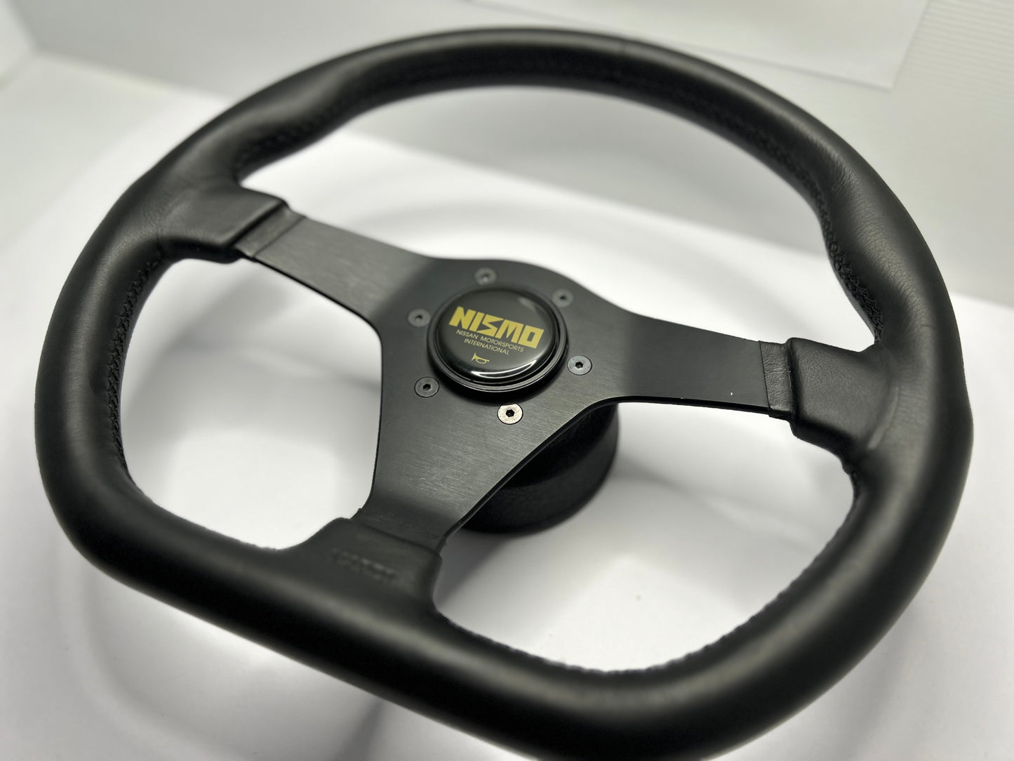 Nardi Gara Sport Leather Steering Wheel Nismo Horn 365mm - Black