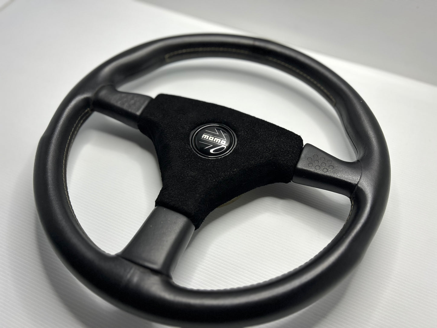 MOMO Ghibli 3 360mm Steering Wheel - Black/Leather