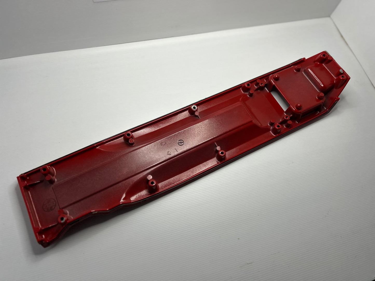 RB26dett Coil Cover With Reinik Ornament - Gloss Red