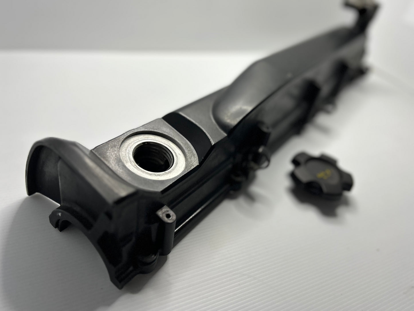 Nissan Skyline GT-R RB26dett Cam Cover- Intake Side