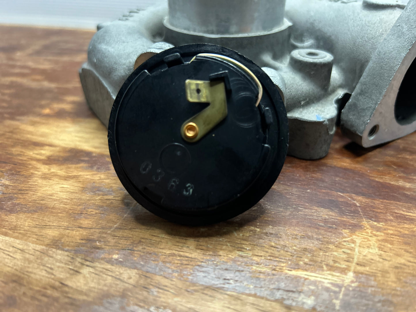 Genuine Nismo Mid Logo Horn Button - Carbon