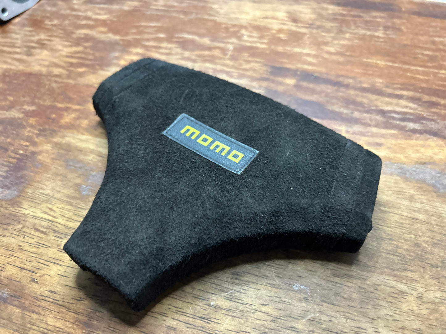 MOMO Suede centre pad to suit MOMO Cobra 3