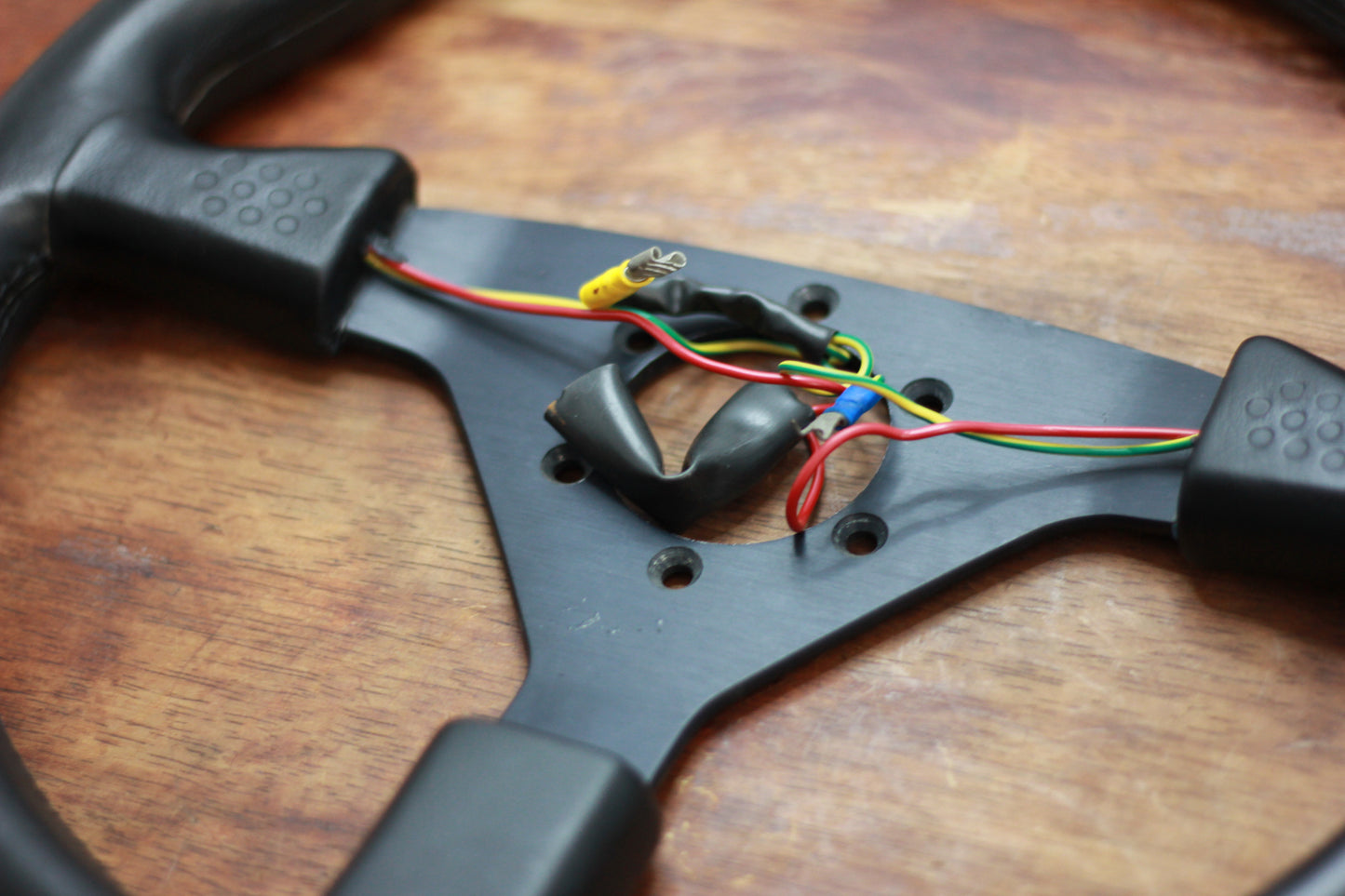 MOMO Ghibli 3 360mm Steering Wheel & Horn Pad - Black/Leather