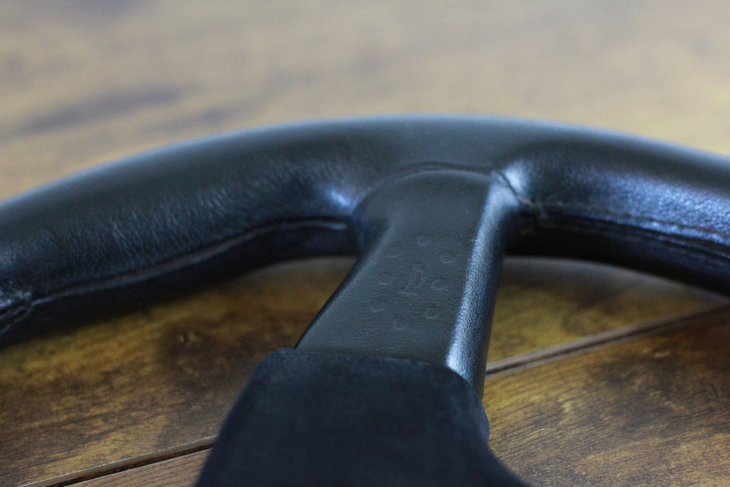 MOMO Ghibli 3 350mm Steering Wheel & Horn Pad - Black/Leather