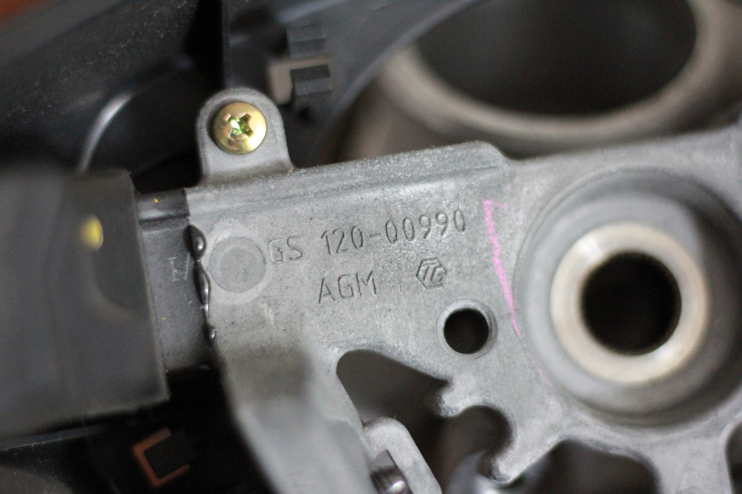 GDA / BL5 WRX MOMO Leather Steering Wheel - Black