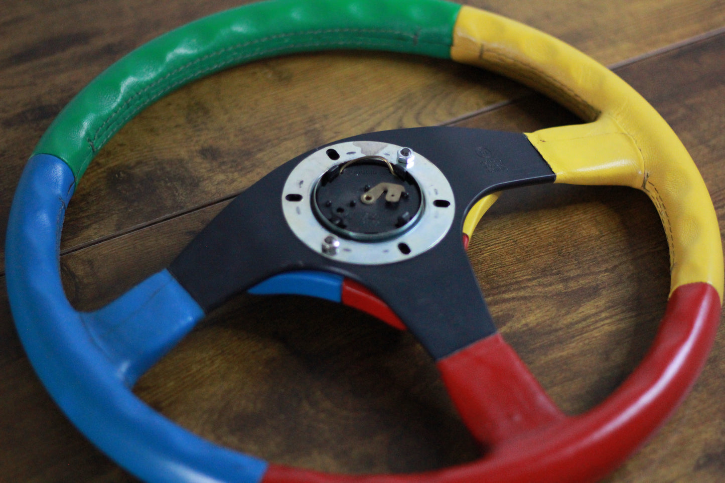 Benetton F1 MOMO Leather Steering Wheel - Harlequin