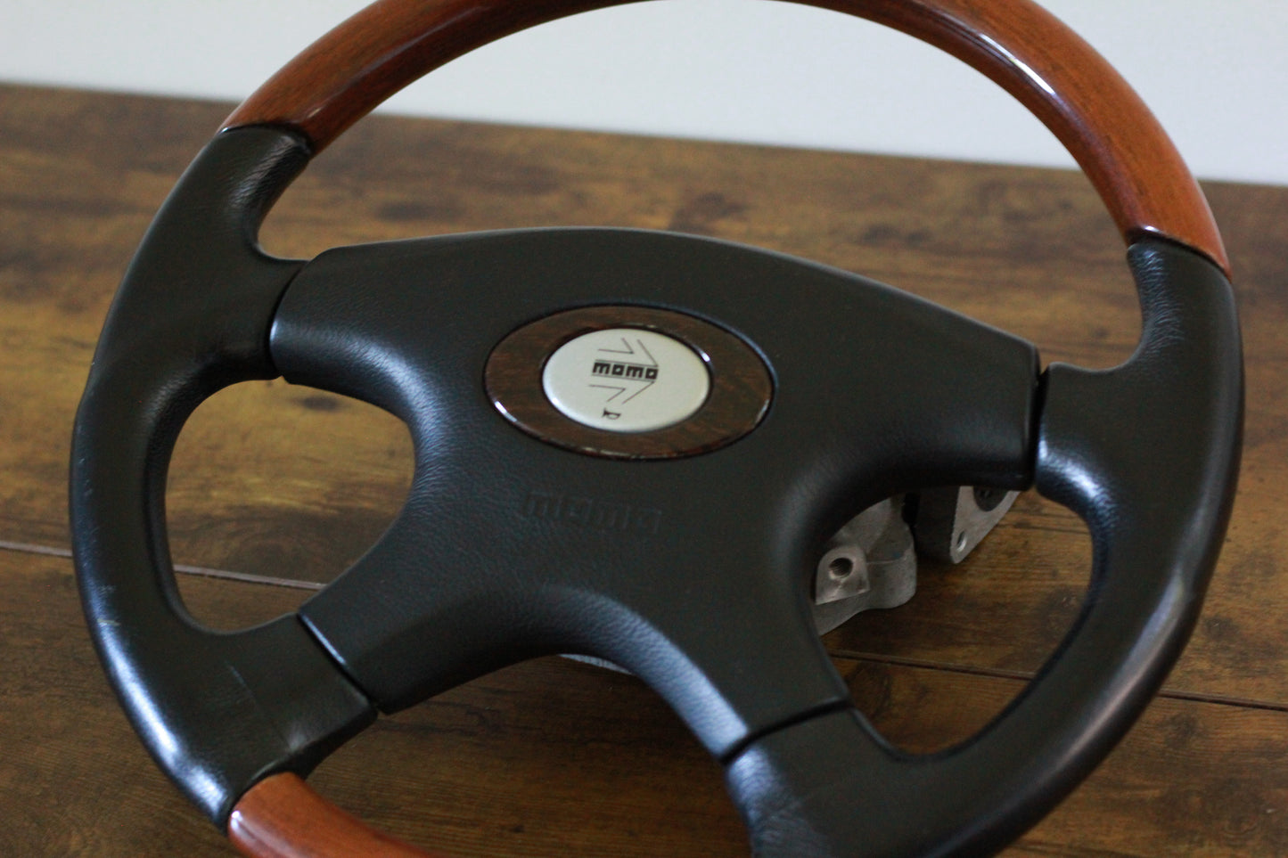 Momo Olympic Regal Leather / Mahogany Steering Wheel 360mm - Black