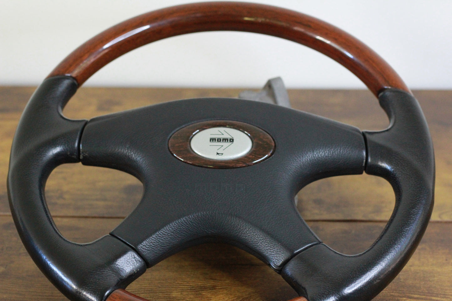 Momo Olympic Regal Leather / Mahogany Steering Wheel 360mm - Black