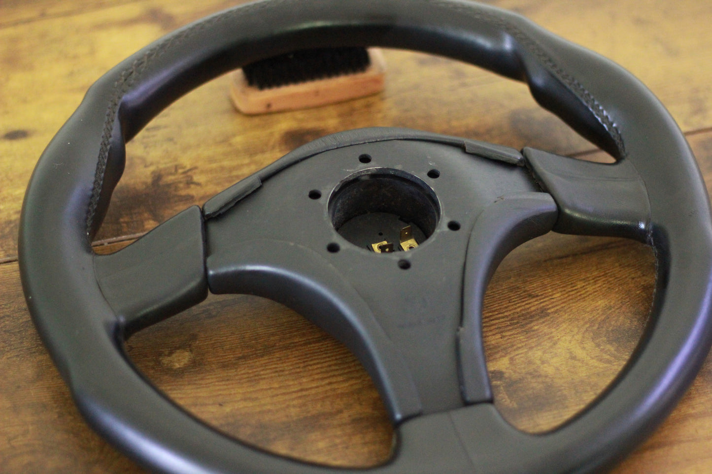 350mm Gravita Leather Steering & Wheel Horn Button - Black / Carbon