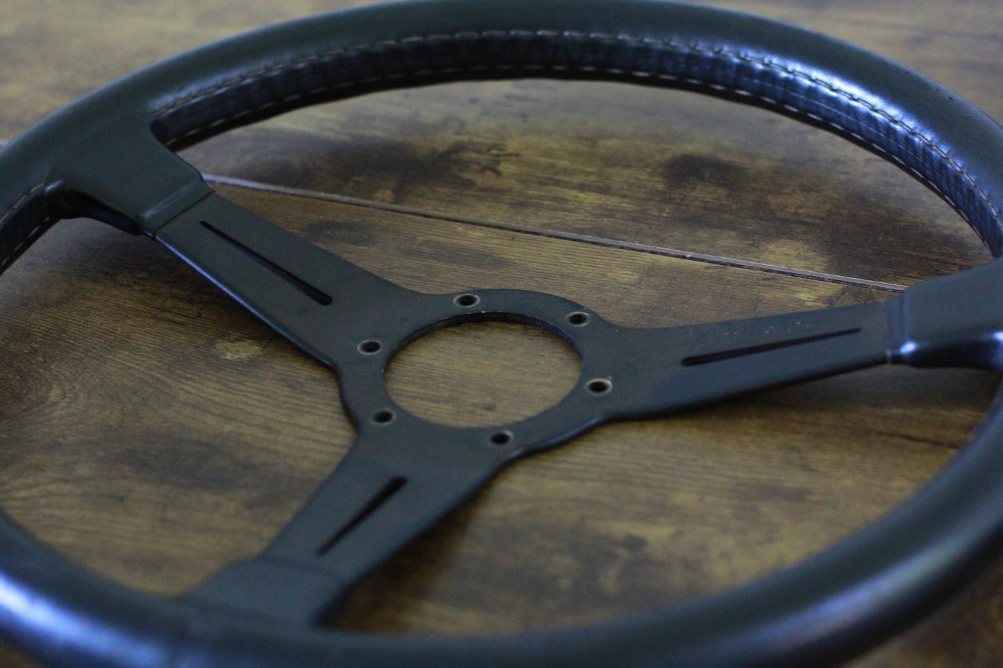 Nardi FET Classic Leather Steering Wheel / Nardi Tokyo Horn Button 365mm - Black