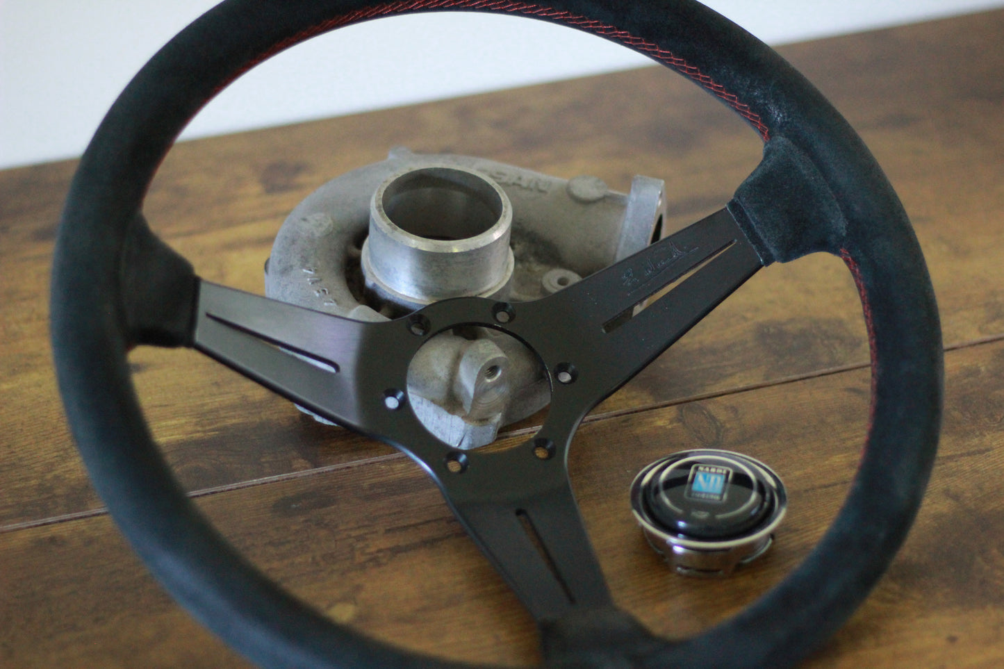 Nardi FET Deep Corn Suede Steering Wheel Horn Button 365mm - Black / Red Stitch