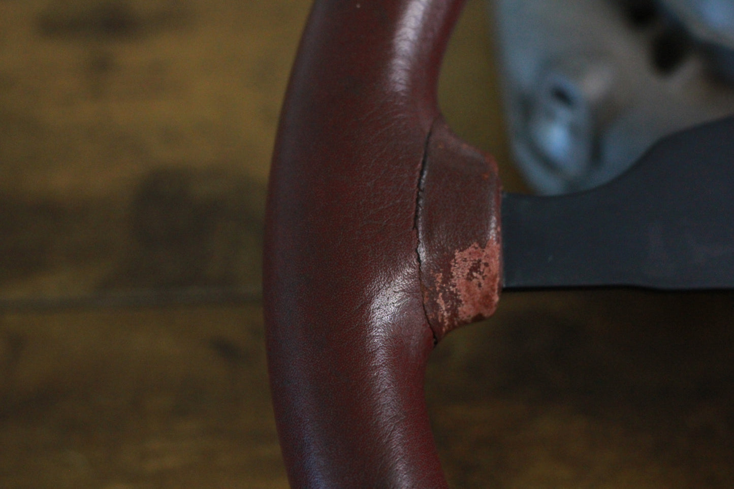 Momo 3 Spoke Steering Wheel & Horn Button - 350mm / OX Blood