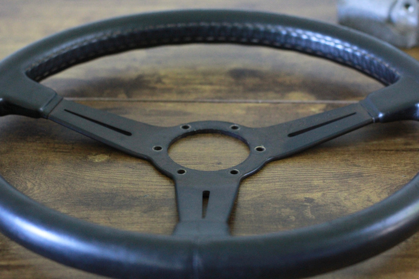 Nardi FET Classic Leather Steering Wheel / Nardi Tokyo Horn Button 365mm - Black