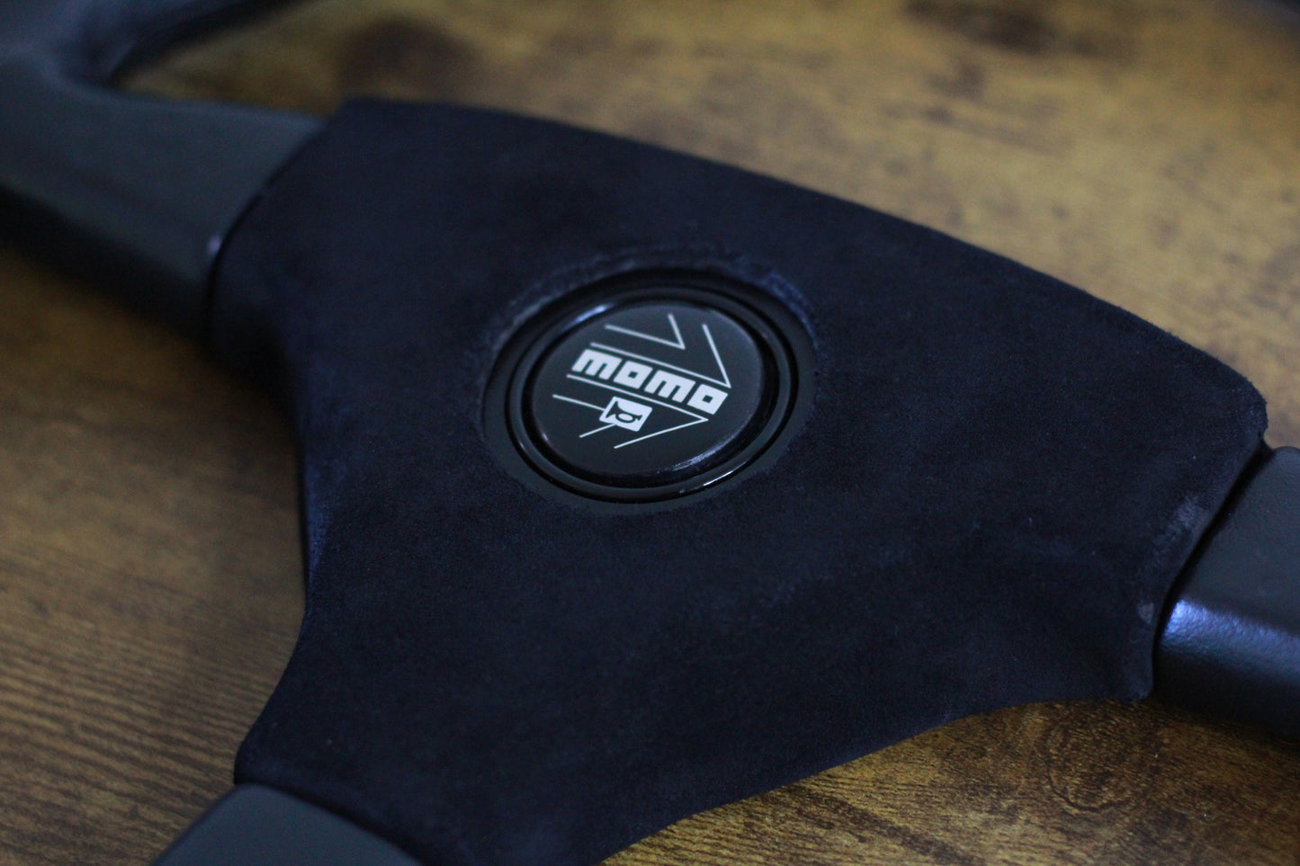 MOMO Ghibli 3 350mm Steering Wheel & Horn Pad - Black/Leather