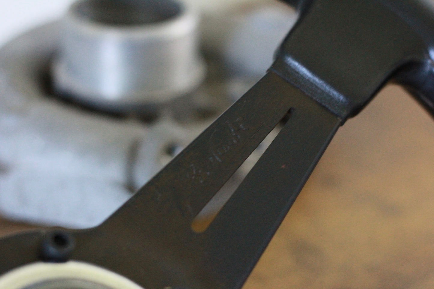 Nardi FET Classic Leather Steering Wheel / Nardi Tokyo Horn Button 365mm - Black