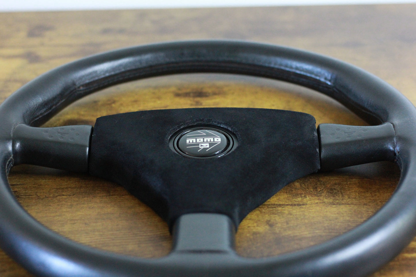 MOMO Ghibli 3 350mm Steering Wheel & Horn Pad - Black/Leather