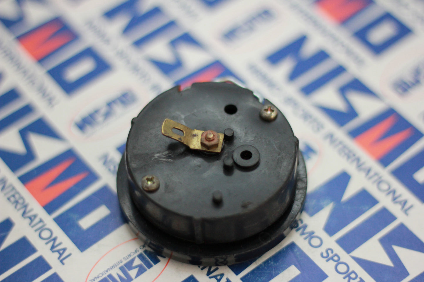 Nismo Mid Logo Horn Button - Red / Black
