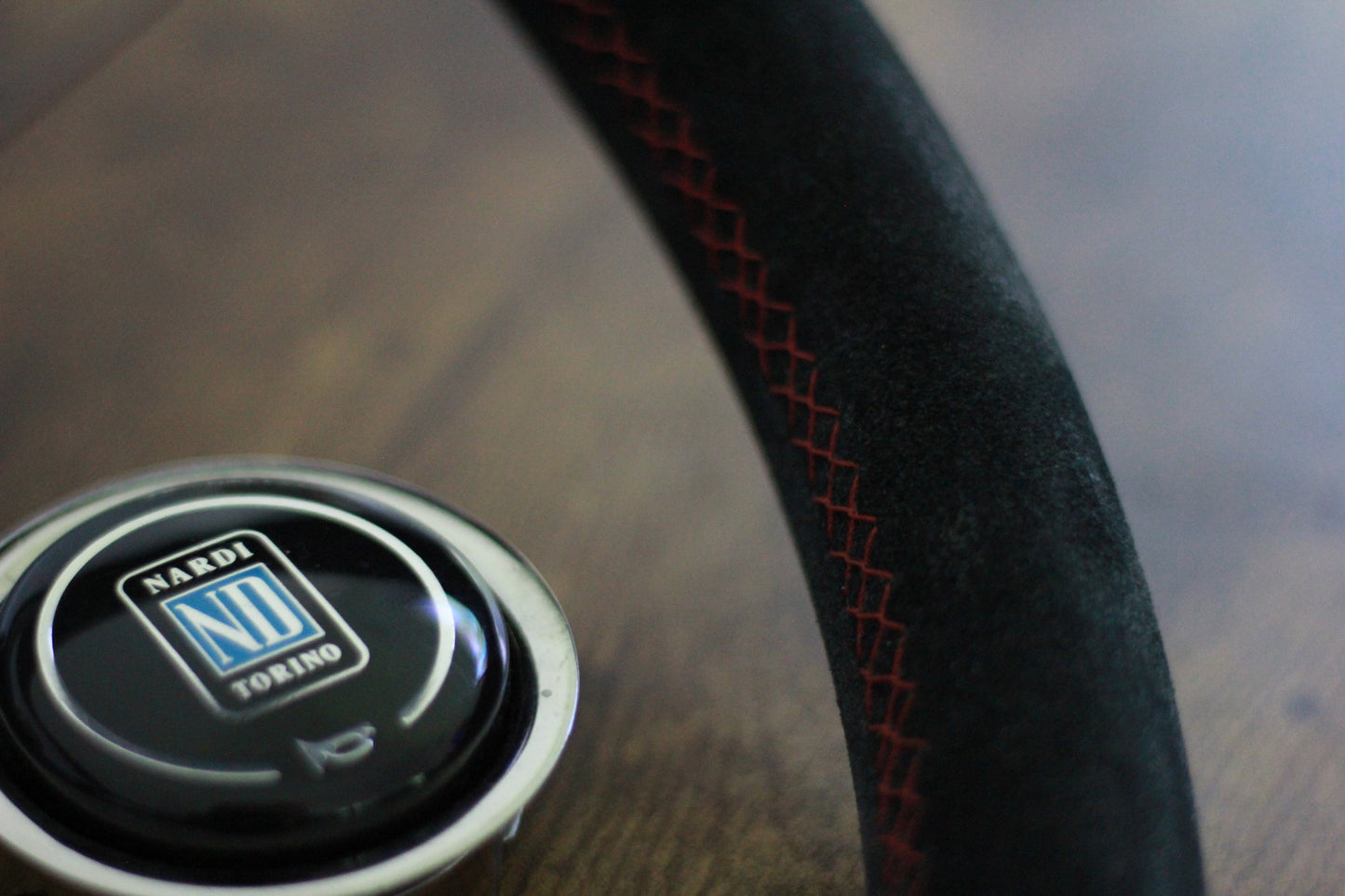 Nardi FET Deep Corn Suede Steering Wheel Horn Button 365mm - Black / Red Stitch