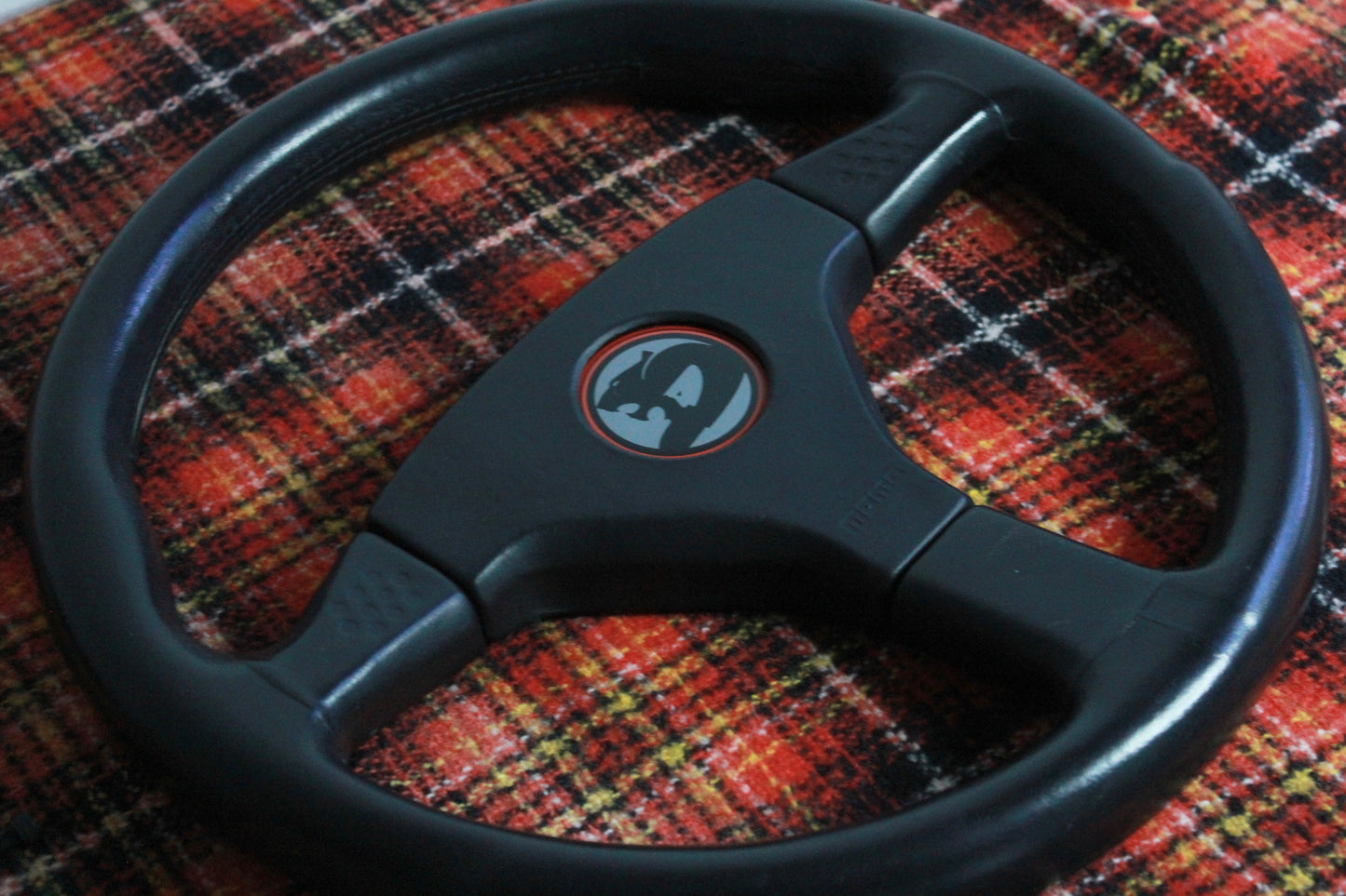 MOMO Ghibli 3 VL Walkinshaw HSV Style 360mm Steering Wheel & Horn Pad - Black/Leather