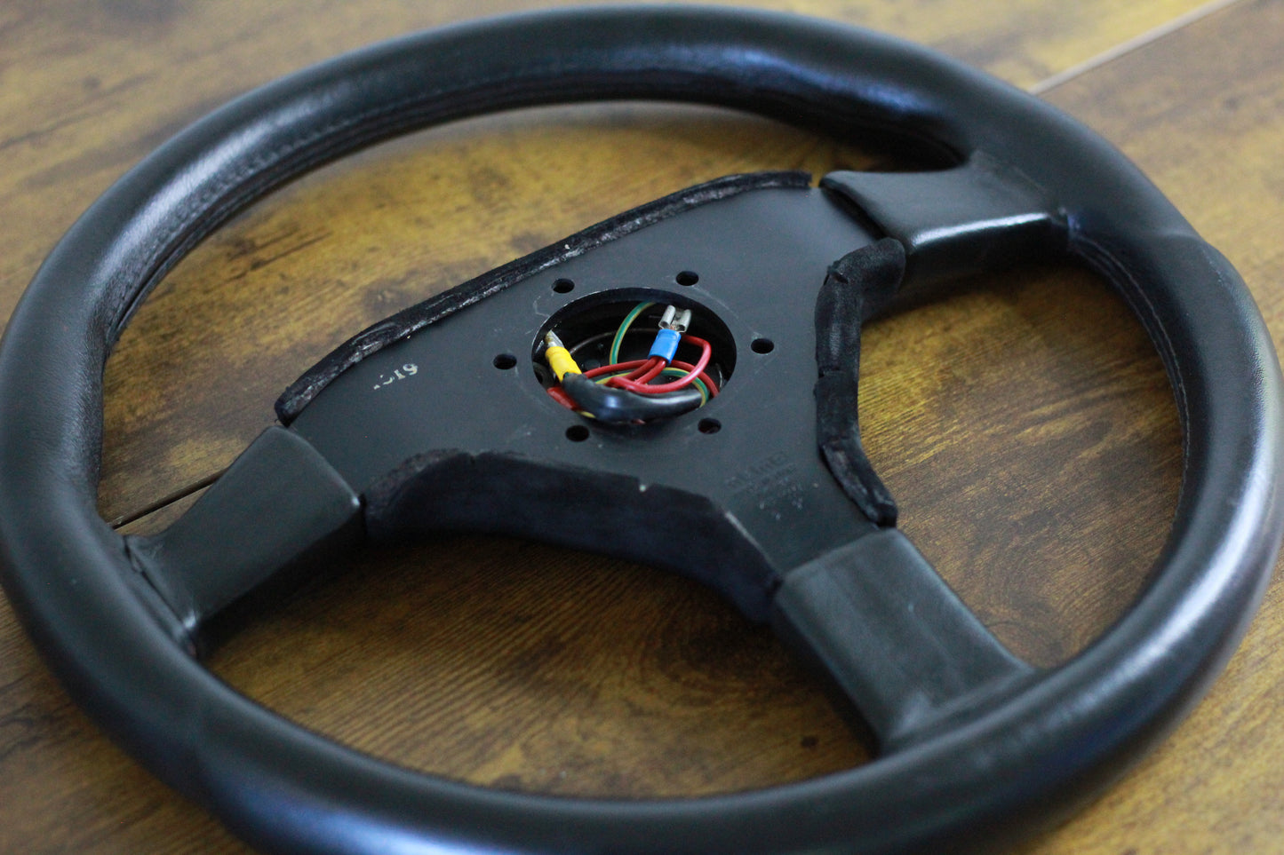 MOMO Ghibli 3 350mm Steering Wheel & Horn Pad - Black/Leather