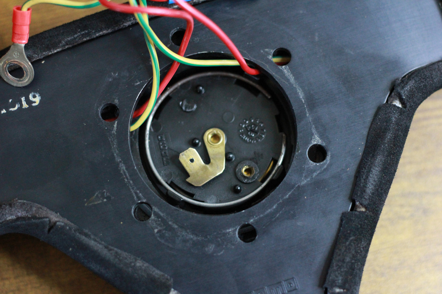 MOMO Ghibli 3 350mm Steering Wheel & Horn Pad - Black/Leather