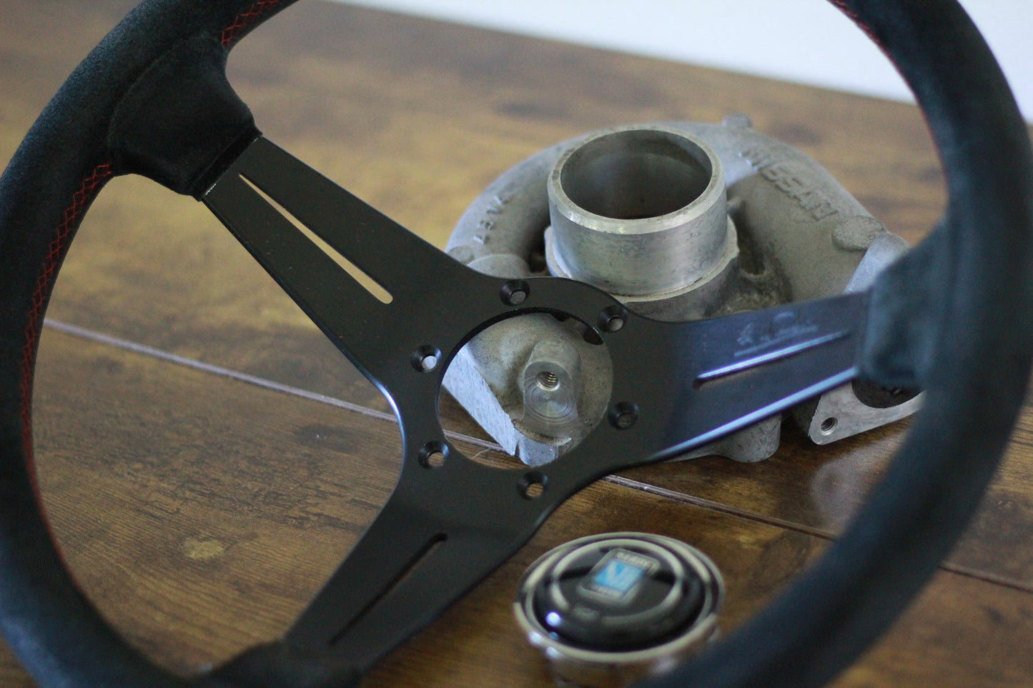 Nardi FET Deep Corn Suede Steering Wheel Horn Button 365mm - Black / Red Stitch