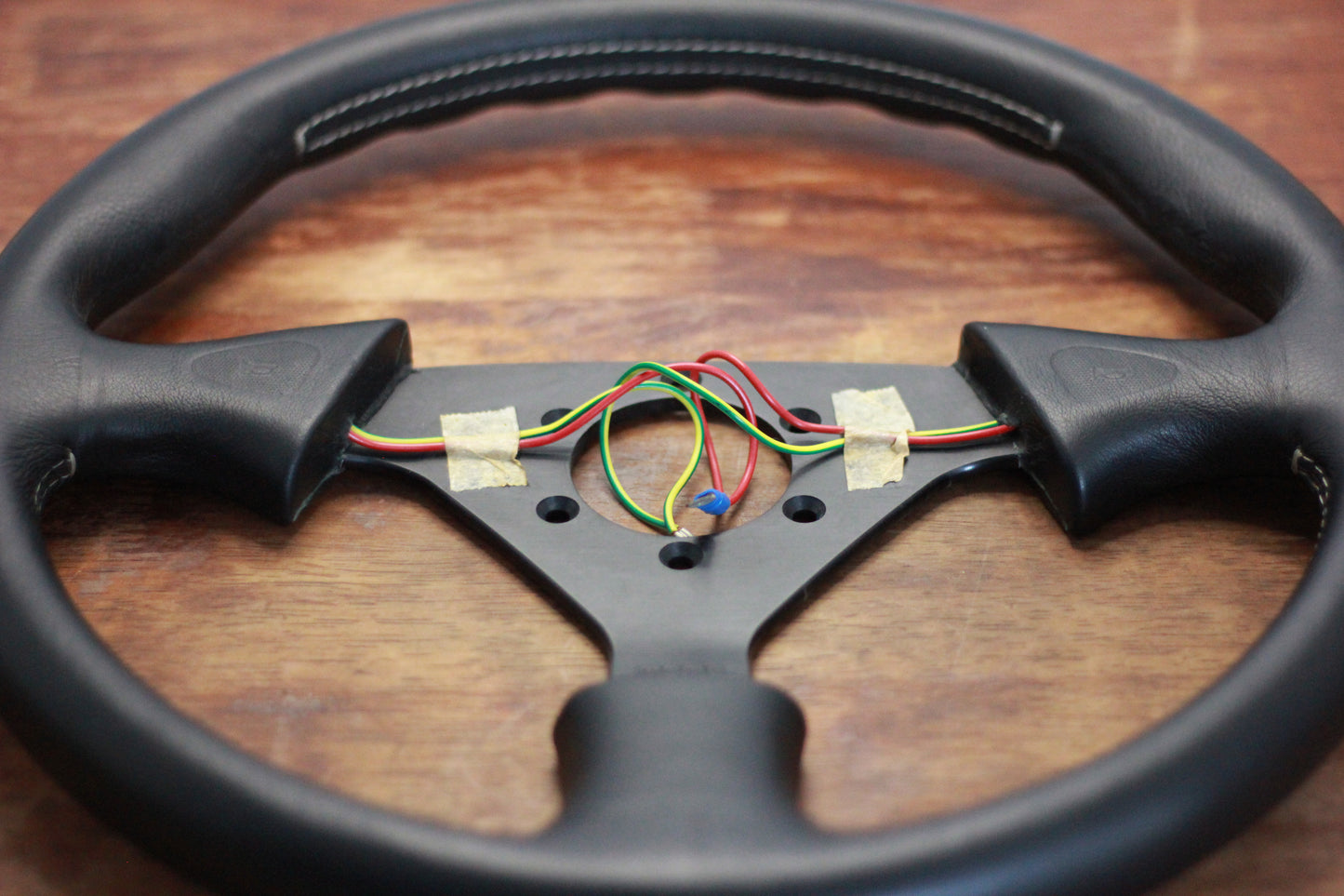 Recaro Special Momo Leather Steering Wheel 3 Spoke 360mm - Black / White Stitch
