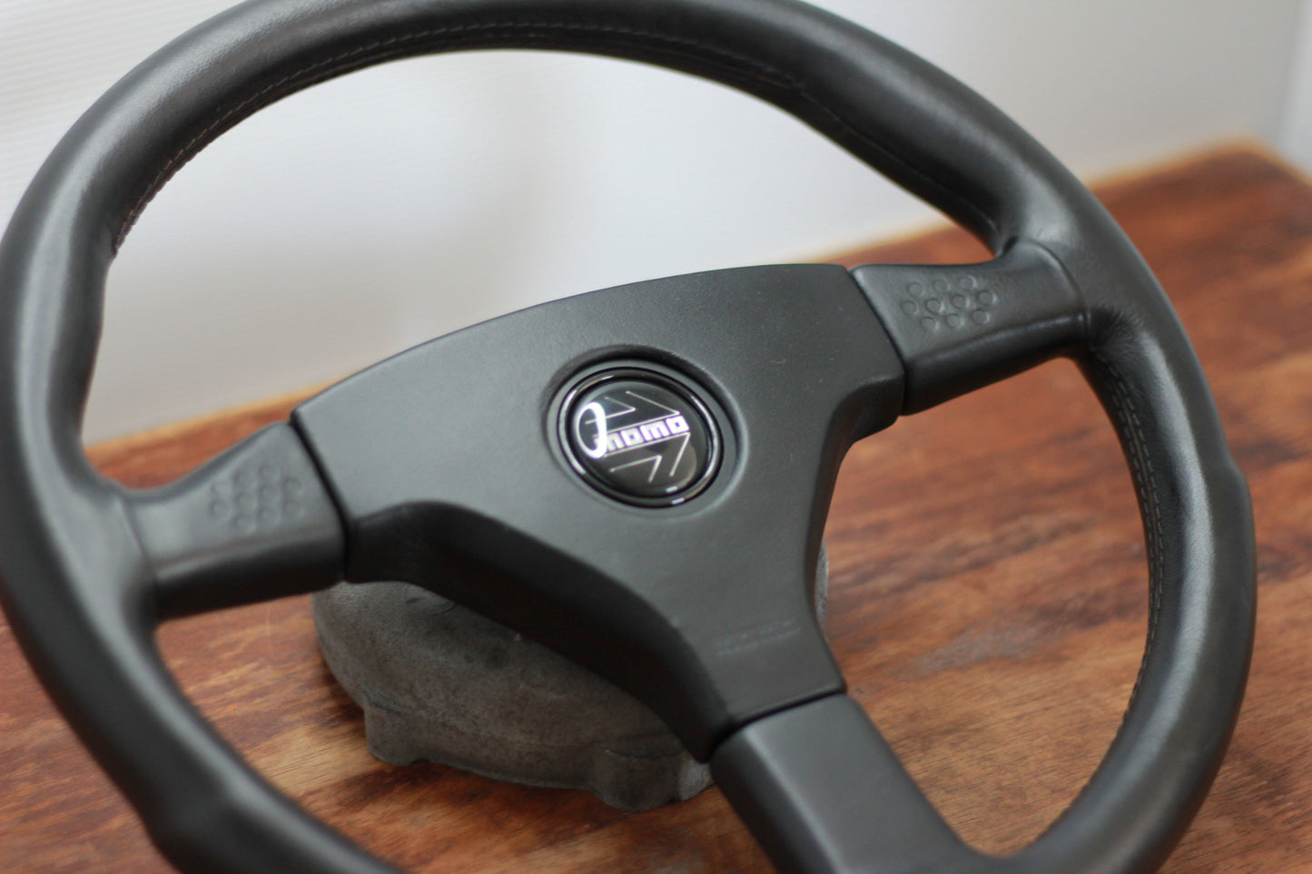 MOMO Ghibli 3 360mm Steering Wheel & Horn Pad - Black/Leather