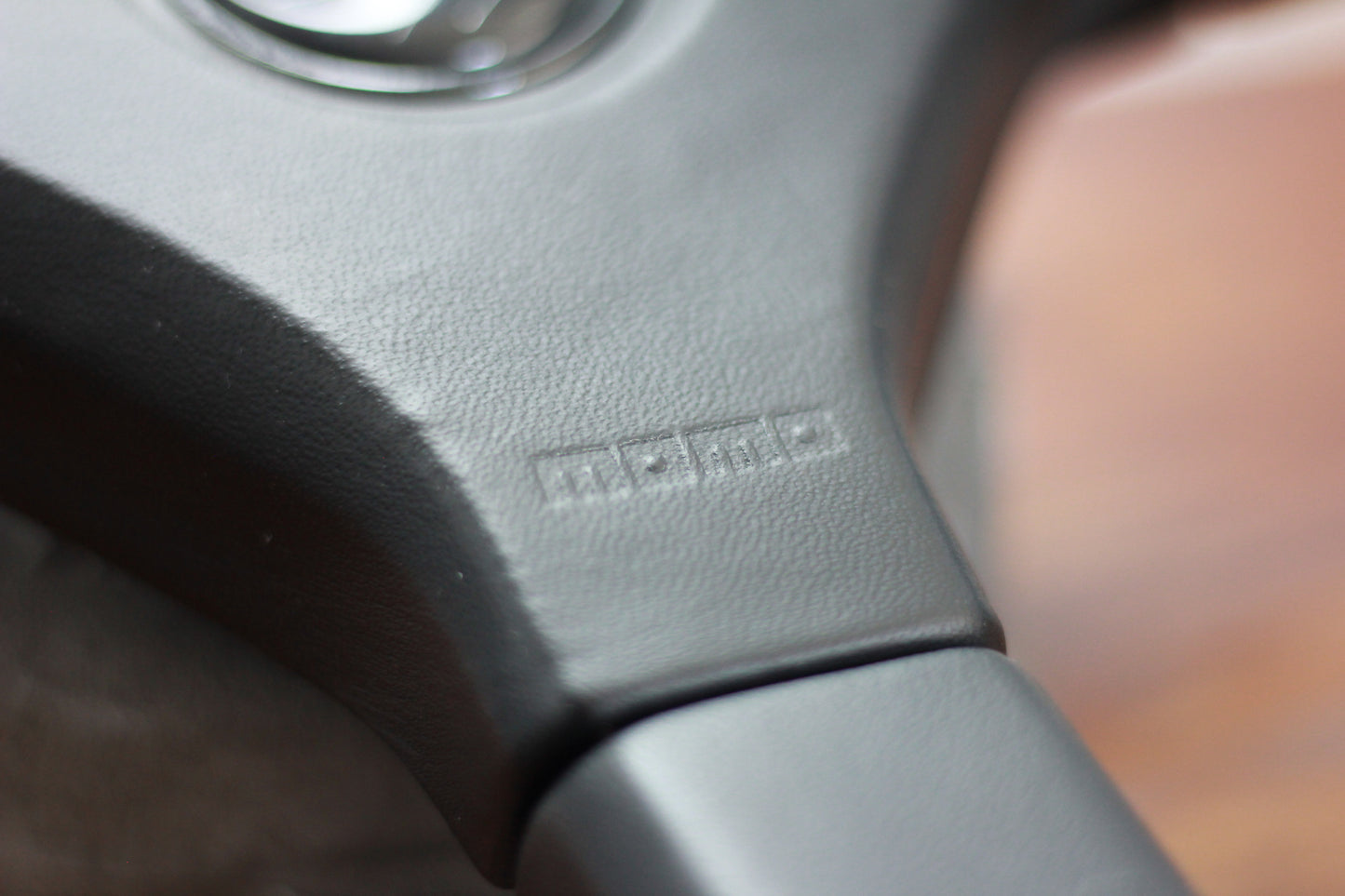 MOMO Ghibli 3 360mm Steering Wheel & Horn Pad - Black/Leather