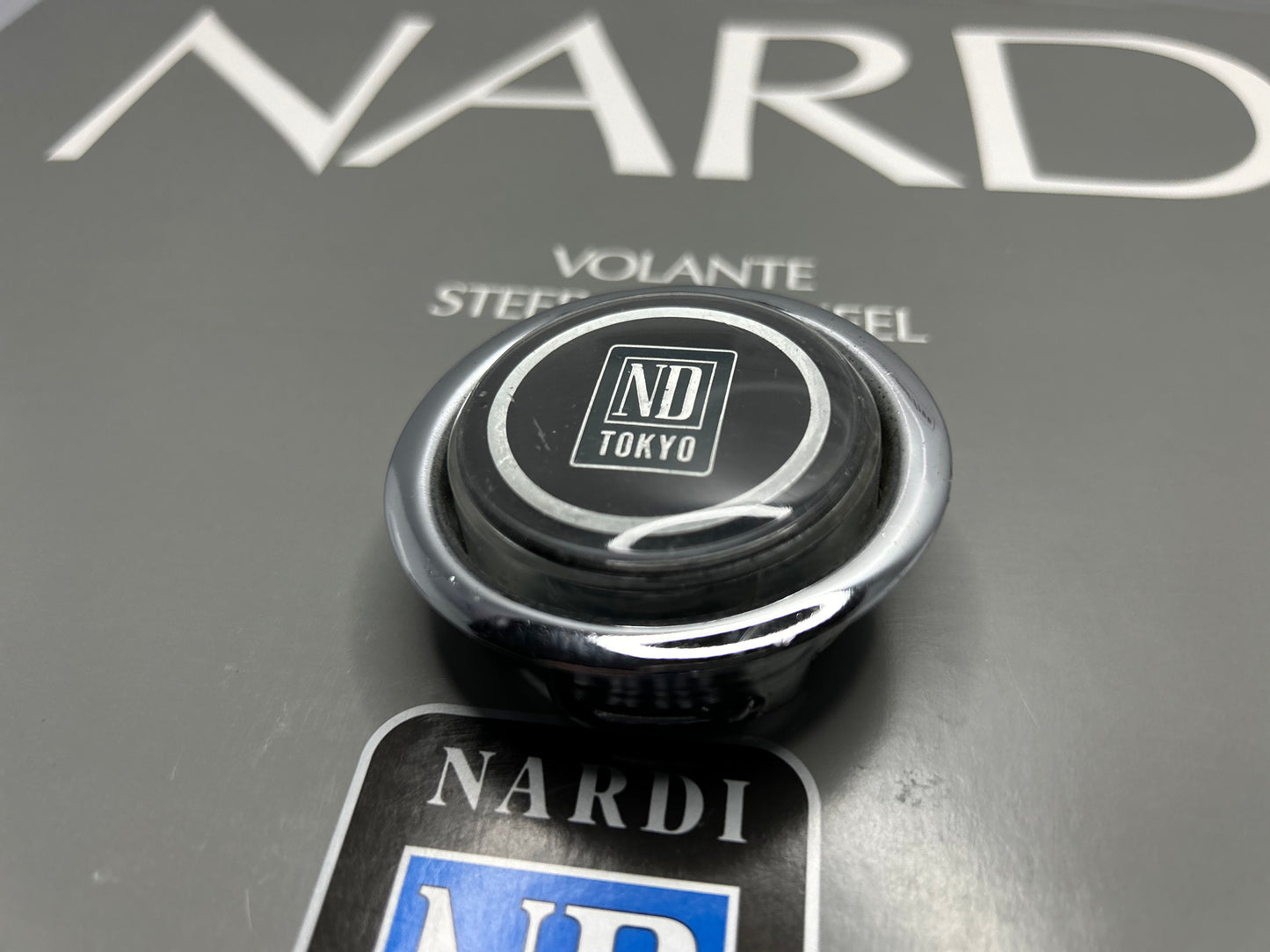 Nardi Tokyo Horn Button - Black / Blue