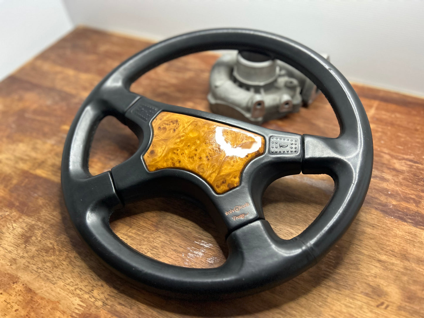 Italvolanti Prestige Leather Steering Wheel - Black / Woodgrain