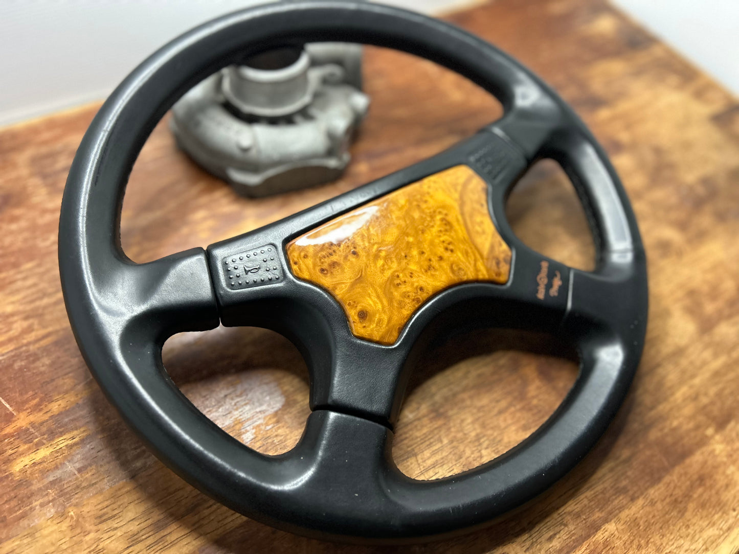 Italvolanti Prestige Leather Steering Wheel - Black / Woodgrain